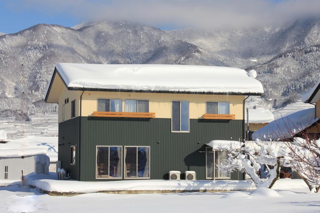 Guesthouse Kanoka Nakano  Bagian luar foto